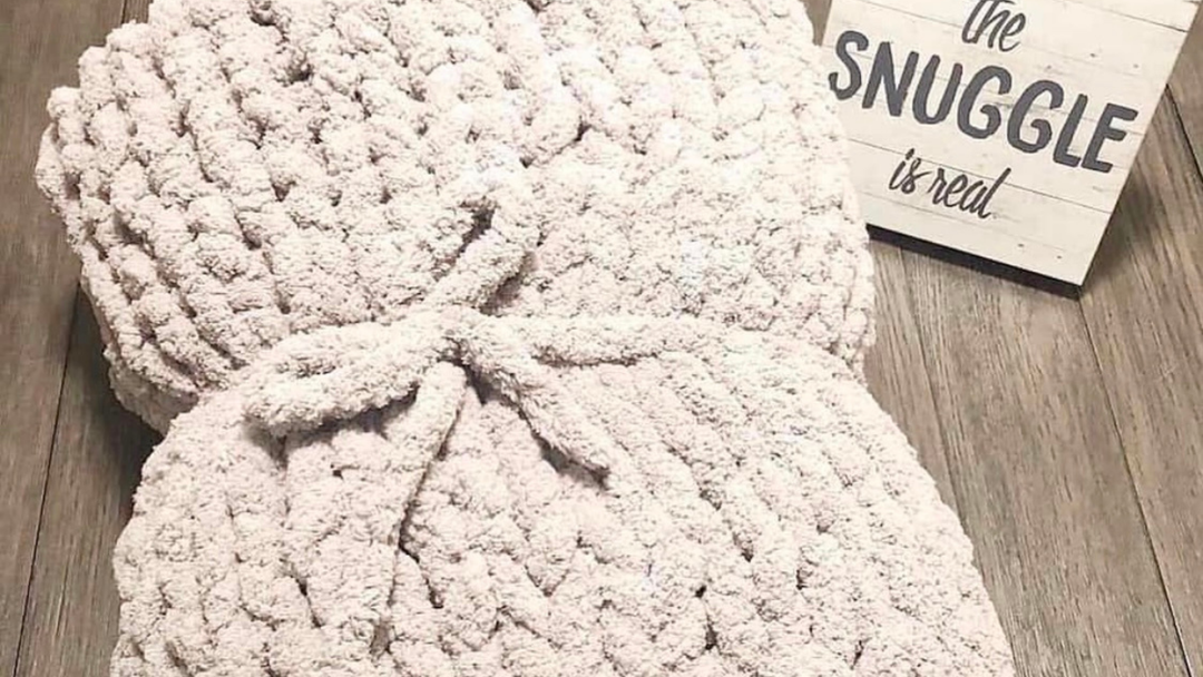 COZY KNIT BLANKET WORKSHOP - JULY 25TH - 10:00 AM