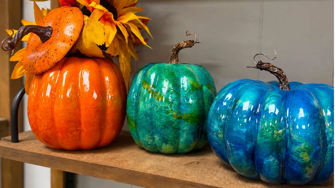 RESIN POUR PUMPKINS - SEPT 25TH - 6:00PM